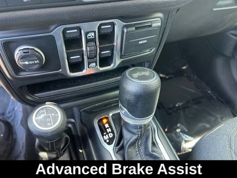 Used 2024 Jeep Wrangler Unlimited Sport AWD/4WD image 14