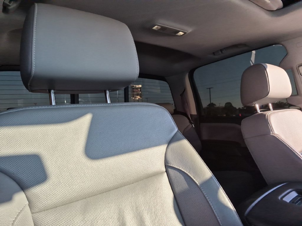 Used 2018 GMC Sierra 1500 SLT AWD/4WD image 32