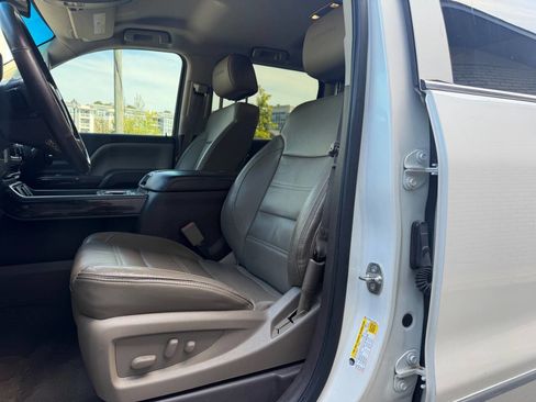 Used 2015 GMC Sierra 1500 Denali AWD/4WD image 9