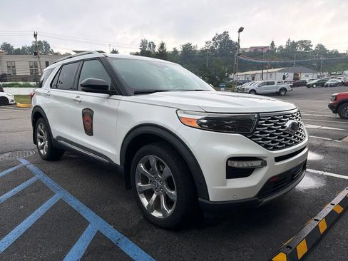Used 2020 Ford Explorer Platinum w/ Premium Technology Package AWD/4WD image 8