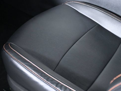Certified 2023 Nissan Sentra SR w/ SR Premium Package FWD image 26