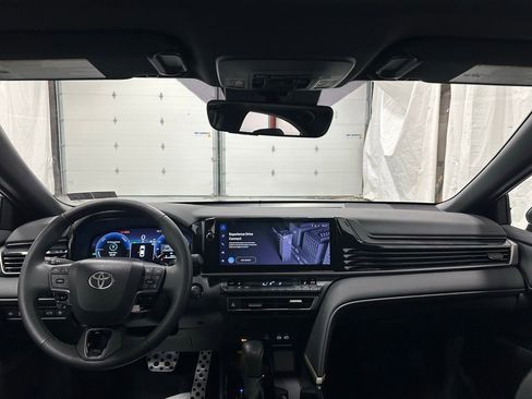 Used 2025 Toyota Camry XSE image 44