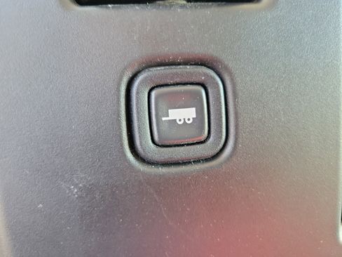 Used 2023 GMC Savana 2500 w/ Driver Convenience Package image 17