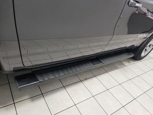Certified 2019 RAM 1500 Big Horn AWD/4WD image 13