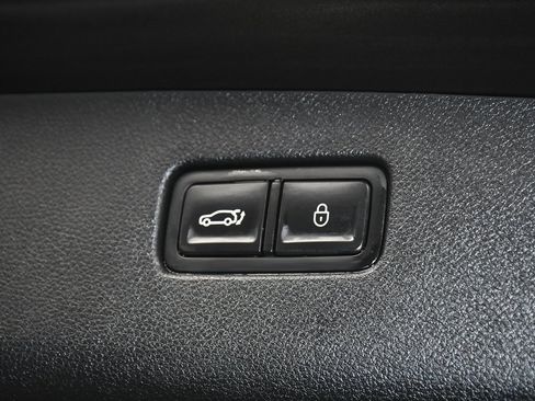 Used 2025 Genesis GV70 2.5T w/ Select Package image 62