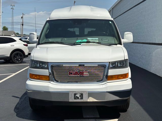 Used 2020 GMC Savana 2500 Extended w/ Enhanced Convenience Package RWD image 5