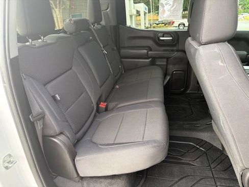 Used 2019 Chevrolet Silverado 1500 Custom w/ Custom Convenience Package RWD image 11