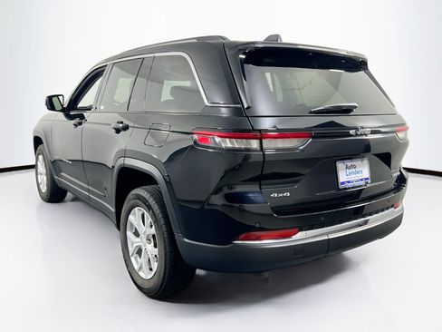 Used 2023 Jeep Grand Cherokee Limited AWD/4WD image 7