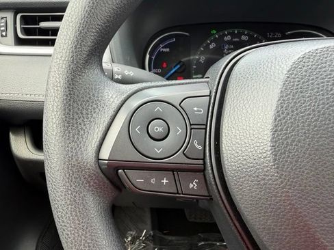 Certified 2025 Toyota RAV4 XLE AWD/4WD image 24