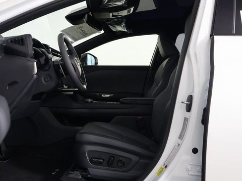 New 2026 Lexus RZ 350e image 5