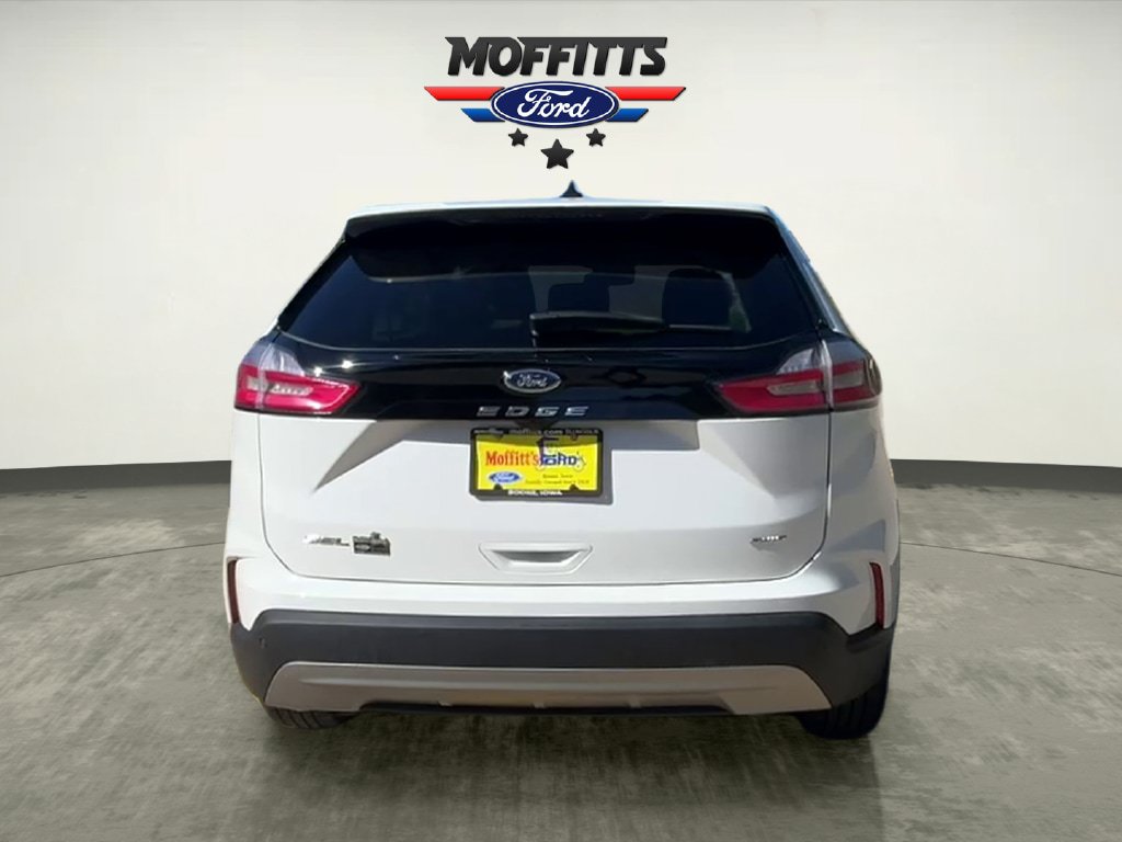 Used 2022 Ford Edge SEL w/ Convenience Package AWD/4WD image 4
