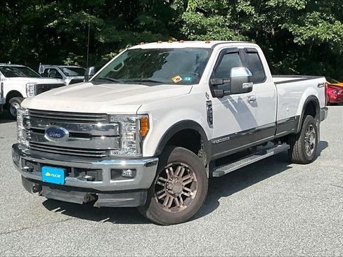 Used 2017 Ford F350 Lariat w/ Tow Technology Bundle AWD/4WD image 2