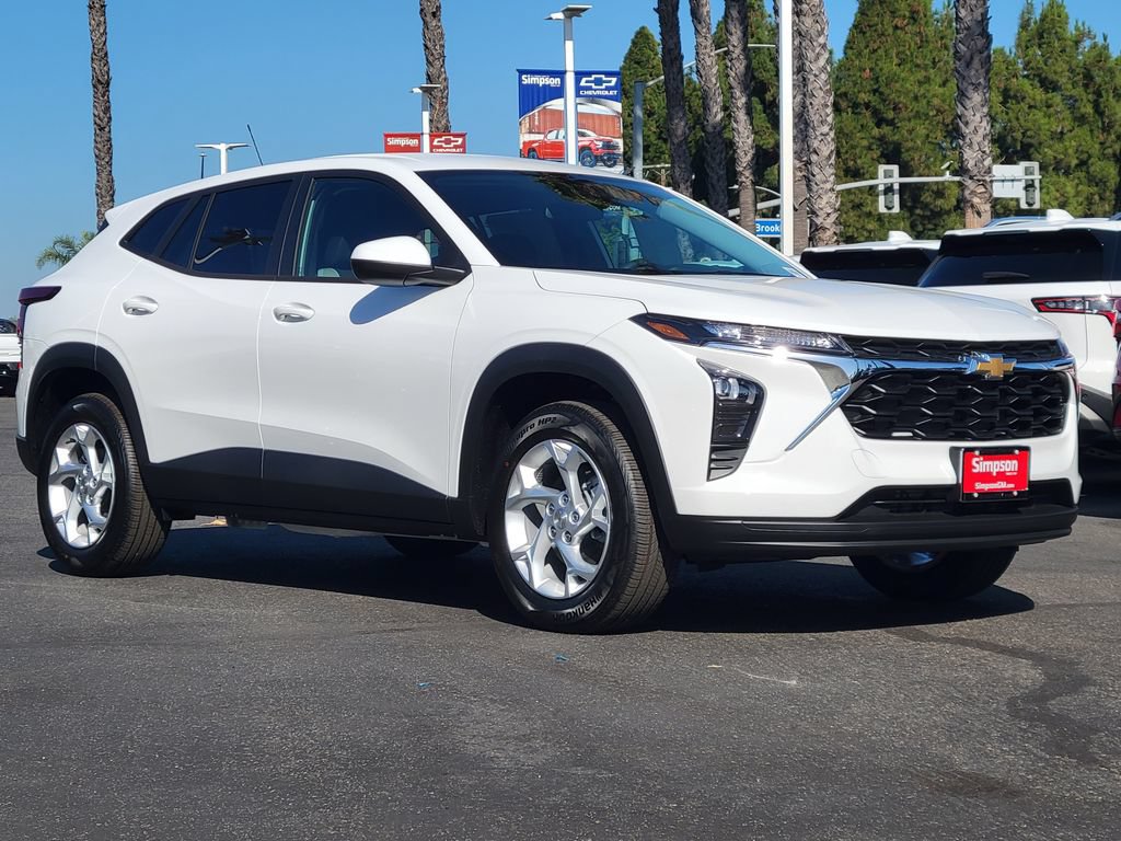 New 2026 Chevrolet Trax LS w/ LS Convenience Package FWD image 25
