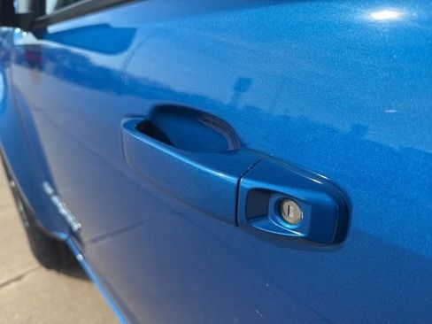 Used 2022 Chevrolet Colorado LT image 56