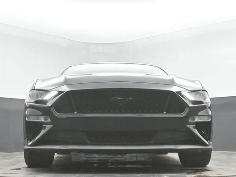 Used 2018 Ford Mustang GT Premium w/ Black Accent Package RWD image 38