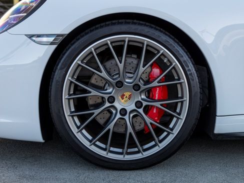 Used 2017 Porsche 911 Carrera 4S image 13