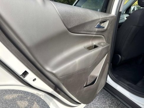 Used 2024 Chevrolet Equinox LT image 13