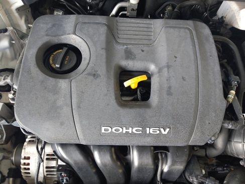 Used 2018 Hyundai Elantra SE w/ SE Connectivity Package 04 FWD image 30