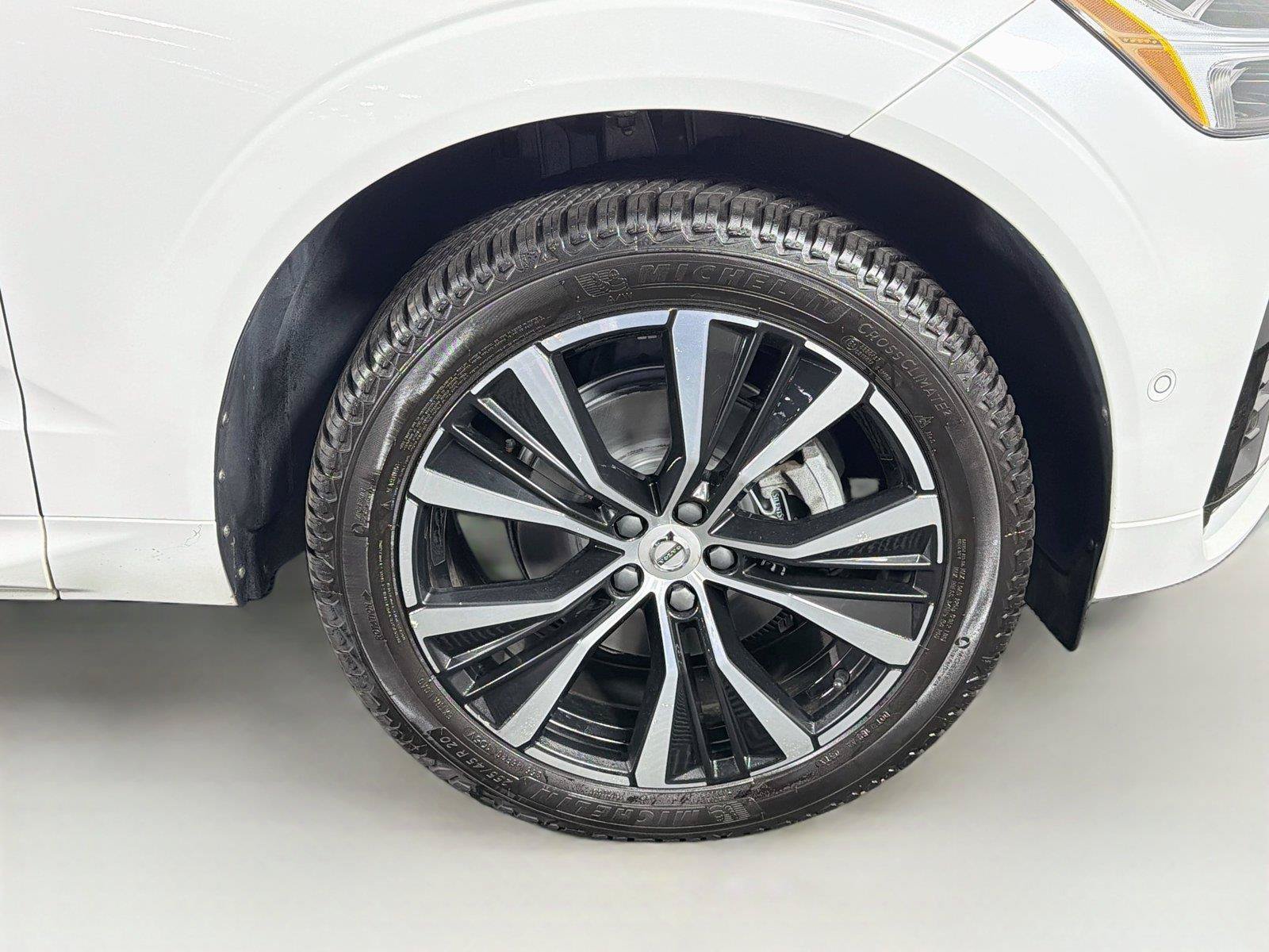 Used 2024 Volvo XC60 B5 Plus w/ Climate Package AWD/4WD image 37