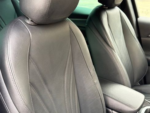 Used 2024 Maserati Grecale GT image 11