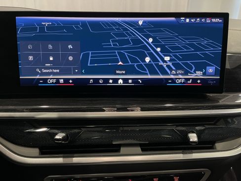 Certified 2024 BMW X7 xDrive40i w/ M Sport Package AWD/4WD image 22