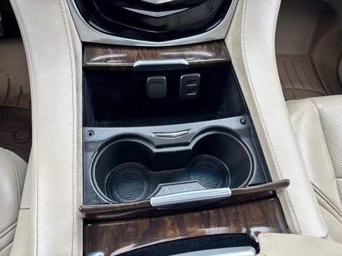 Used 2018 Cadillac Escalade Premium Luxury image 24