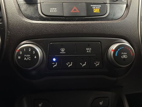 Used 2014 Hyundai Tucson SE FWD image 17