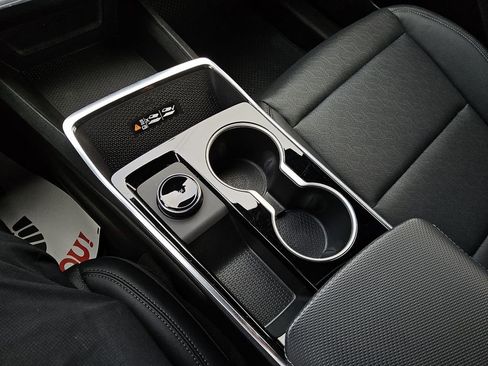 Used 2026 Chevrolet Equinox LT w/ Convenience Package II image 22