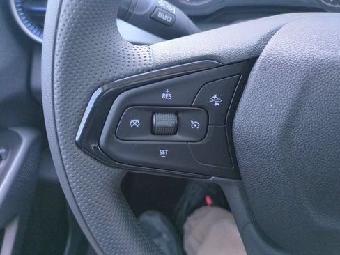 Used 2026 Chevrolet Trax LS w/ LS Convenience Package FWD image 20