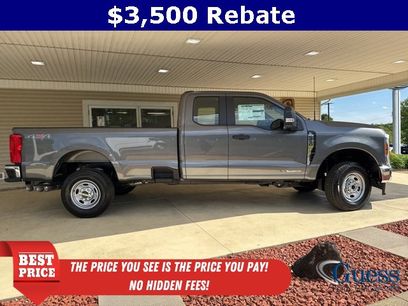 New 2025 Ford F250 XL w/ XL Chrome Package