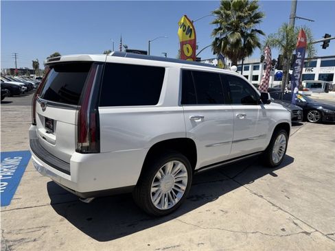 Used 2017 Cadillac Escalade Platinum RWD image 15