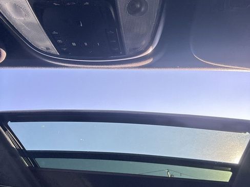 Used 2016 Jeep Grand Cherokee Overland image 12