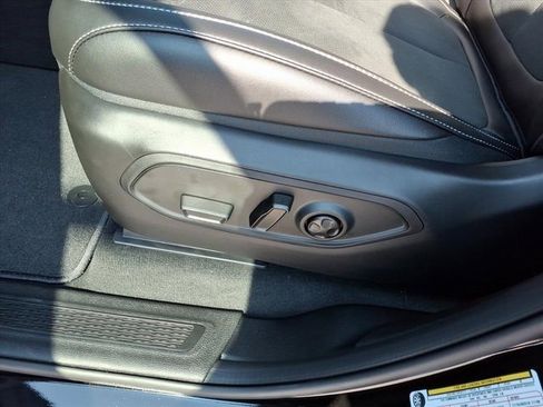 New 2025 Jeep Grand Cherokee L Altitude image 6