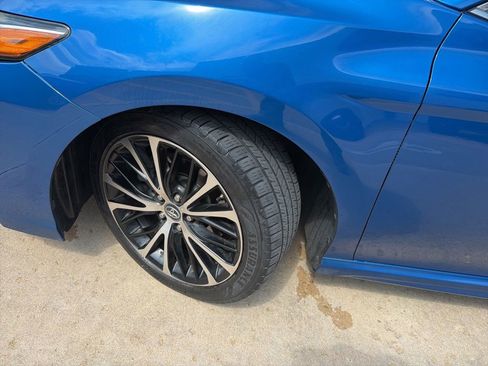 Used 2019 Toyota Camry SE FWD image 36