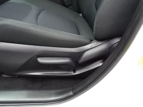 Certified 2025 Toyota RAV4 LE AWD/4WD image 17