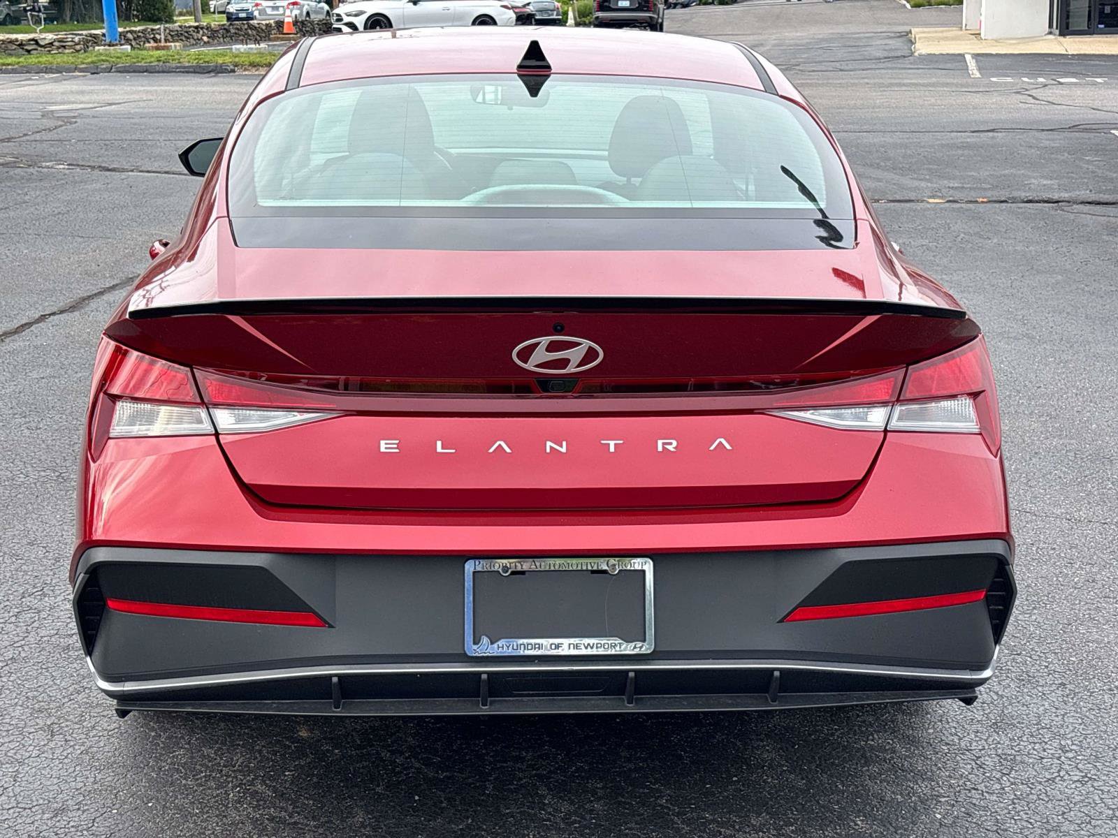 Certified 2025 Hyundai Elantra Sport w/ Cargo Package FWD image 4