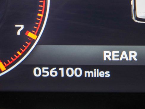 Used 2023 Mitsubishi Outlander SEL image 16