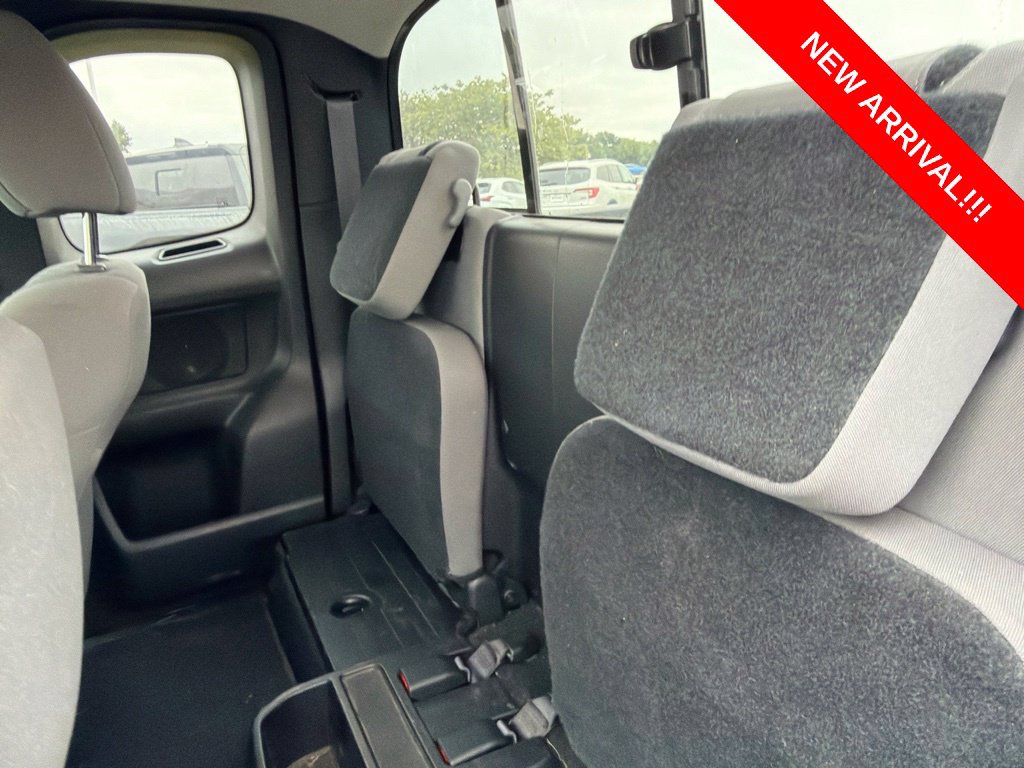 Used 2020 Toyota Tacoma SR w/ SX Package RWD image 8