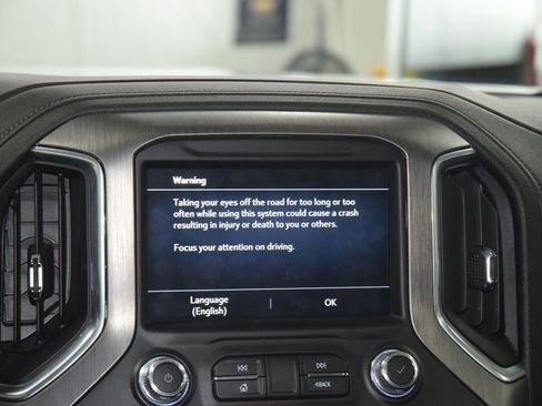 Used 2023 GMC Sierra 3500 Denali image 32