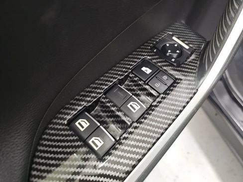 Used 2020 Toyota RAV4 Limited AWD/4WD image 12