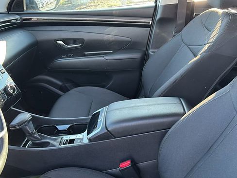 Used 2022 Hyundai Tucson SE image 24