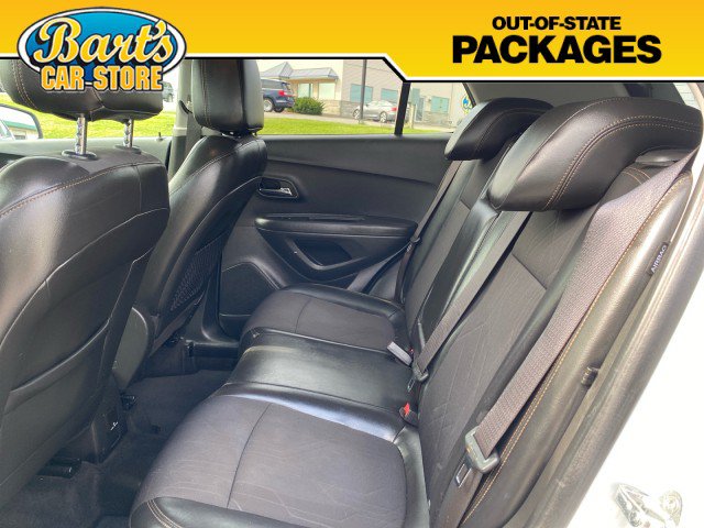 Used 2017 Chevrolet Trax LT w/ LT Convenience Package AWD/4WD image 18