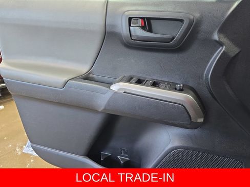 Used 2021 Toyota Tacoma SR5 RWD image 27