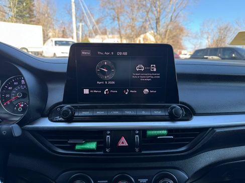 Used 2022 Kia Forte LXS FWD image 25