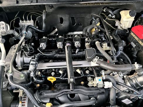 Certified 2020 Nissan Kicks SV image 31