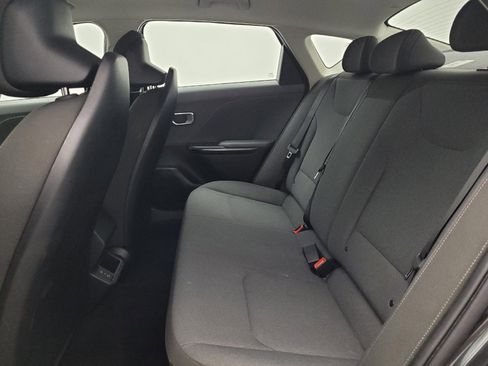 Used 2025 Kia K4 FWD image 18