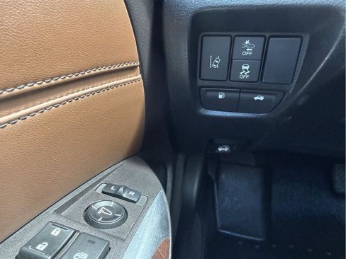 Used 2020 Acura TLX V6 w/ Technology Package FWD image 16