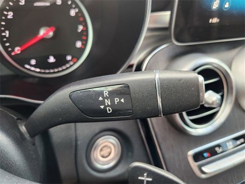 Used 2020 Mercedes-Benz GLC 300 image 23