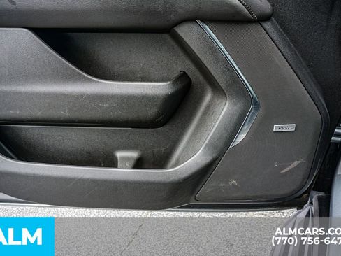 Used 2024 Chevrolet Suburban LT RWD image 56