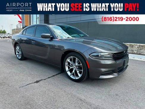 Used 2020 Dodge Charger SXT w/ Plus Group RWD image 1